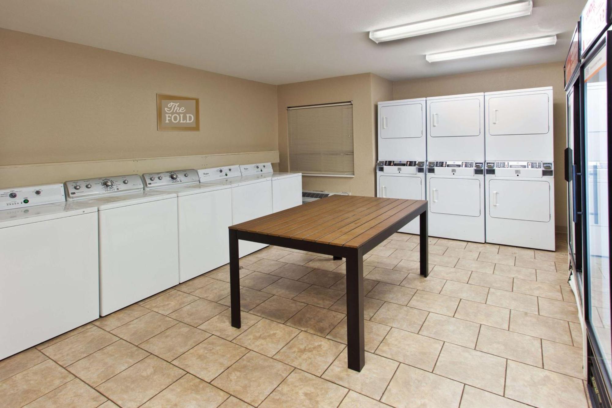 Sonesta Simply Suites Chicago Waukegan Exterior photo